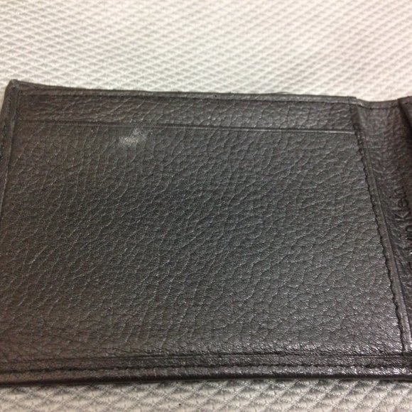 Calvin Klein Genuine Leather Wallet - Picture 5 of 10